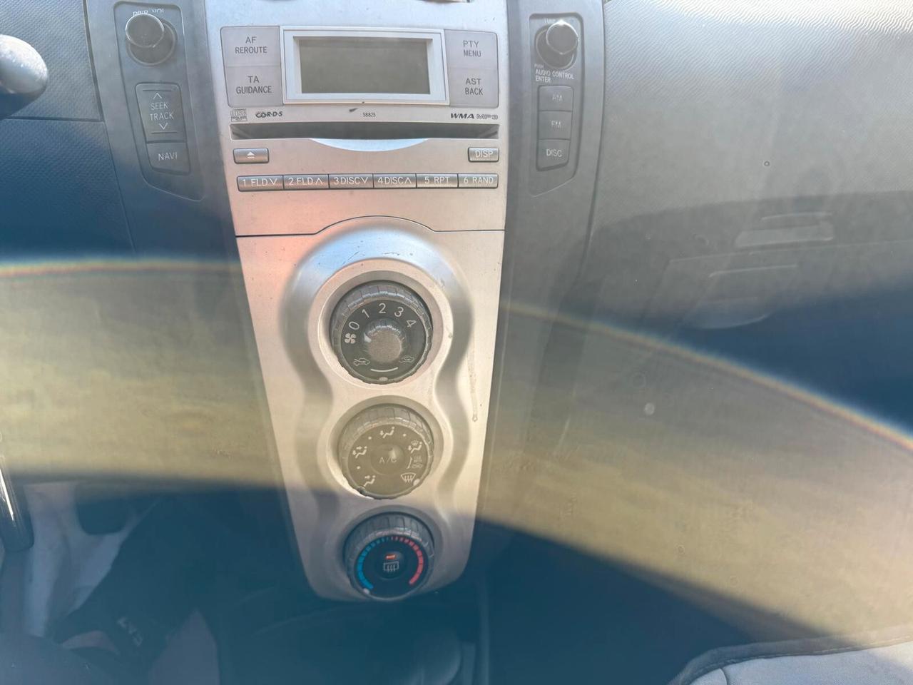 Toyota Yaris 1.0 5 porte Sol