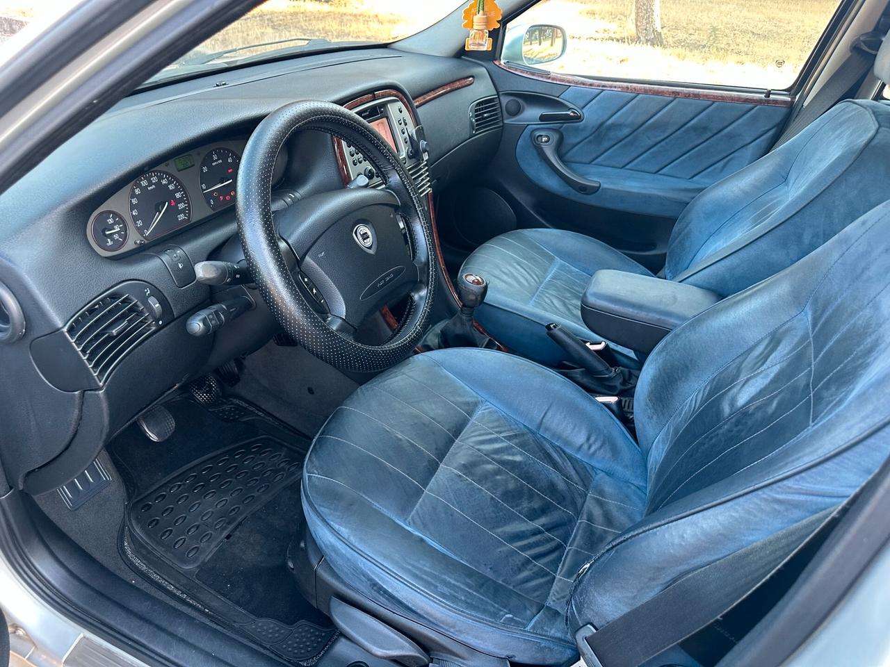 Lancia Lybra 1.9 JTD Station Wagon LX