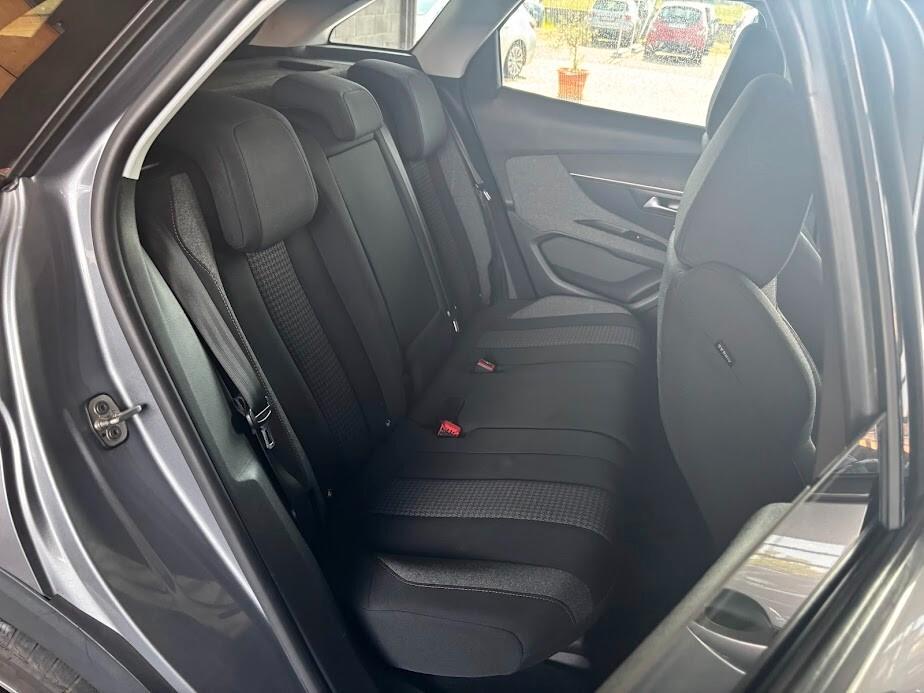 Peugeot 3008 BlueHDi 120 CV