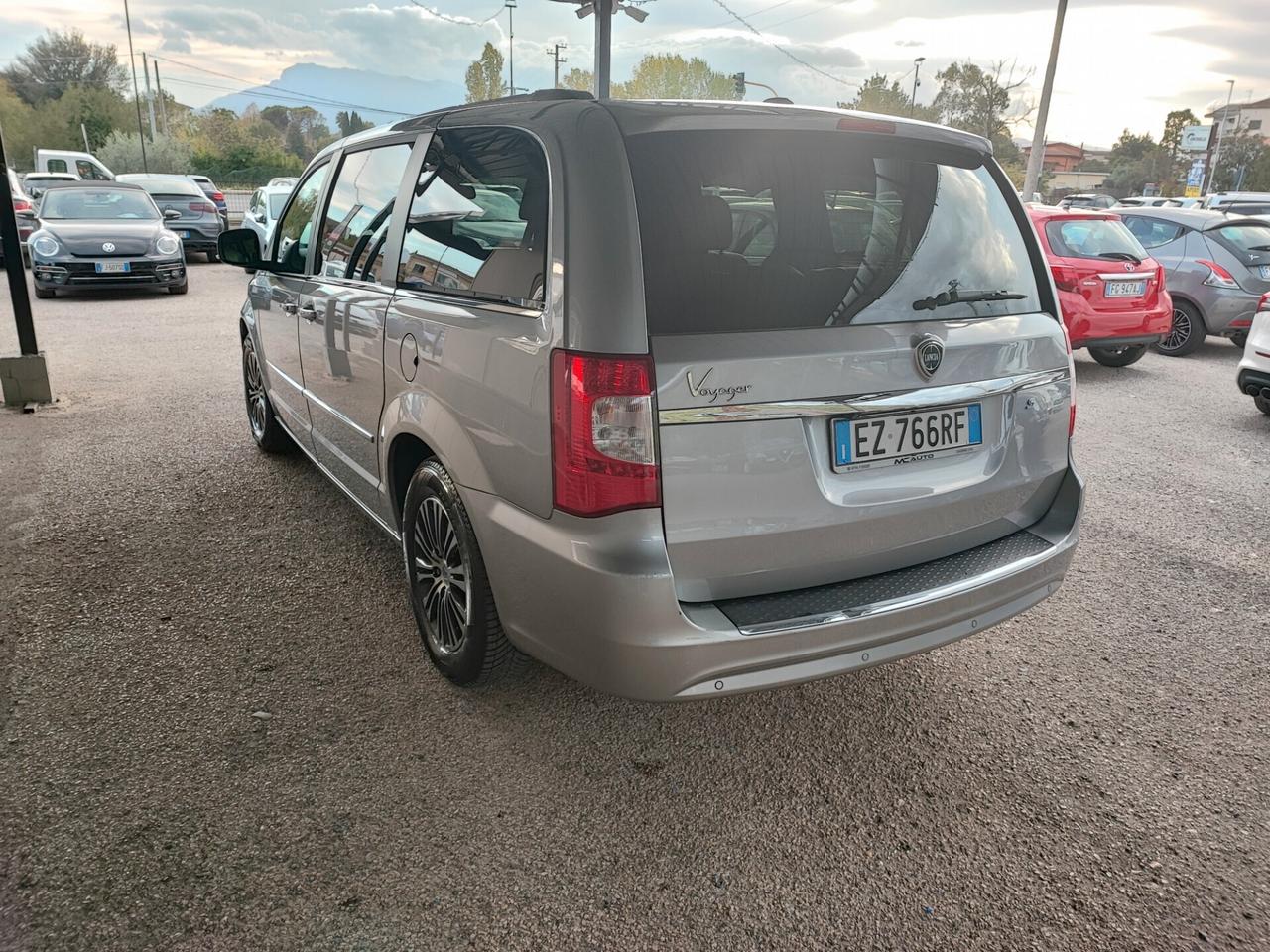 Lancia Voyager 2.8 Turbodiesel Platinum 177 CV