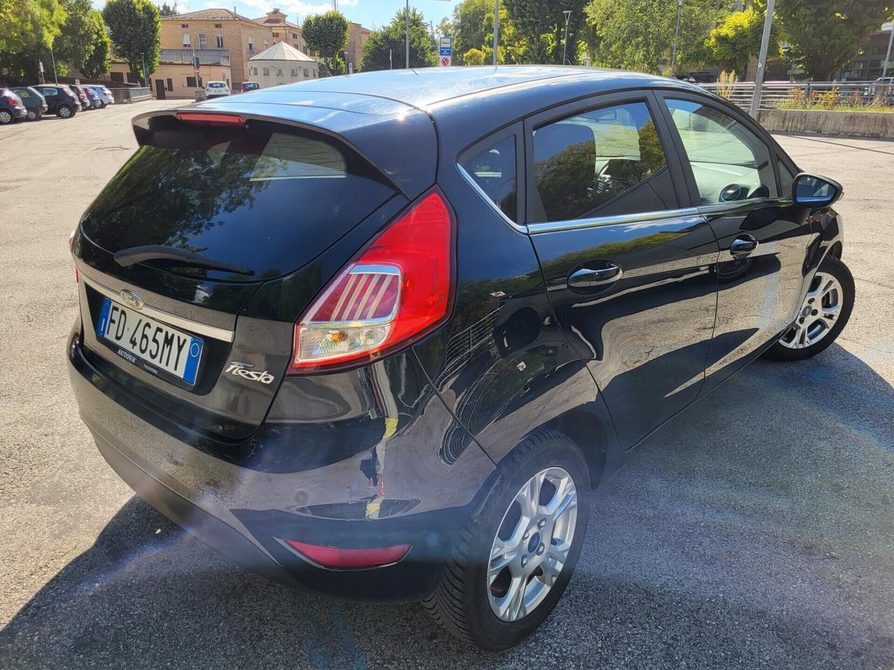Ford FIESTA 1.4 GPL-UNICO PROPR-NAVI-3 REVISIONI