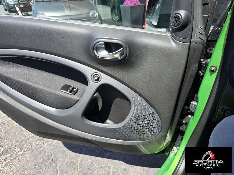 smart fortwo ELETTRICA BRABUS NAVI OTTIME CONDIZIONI