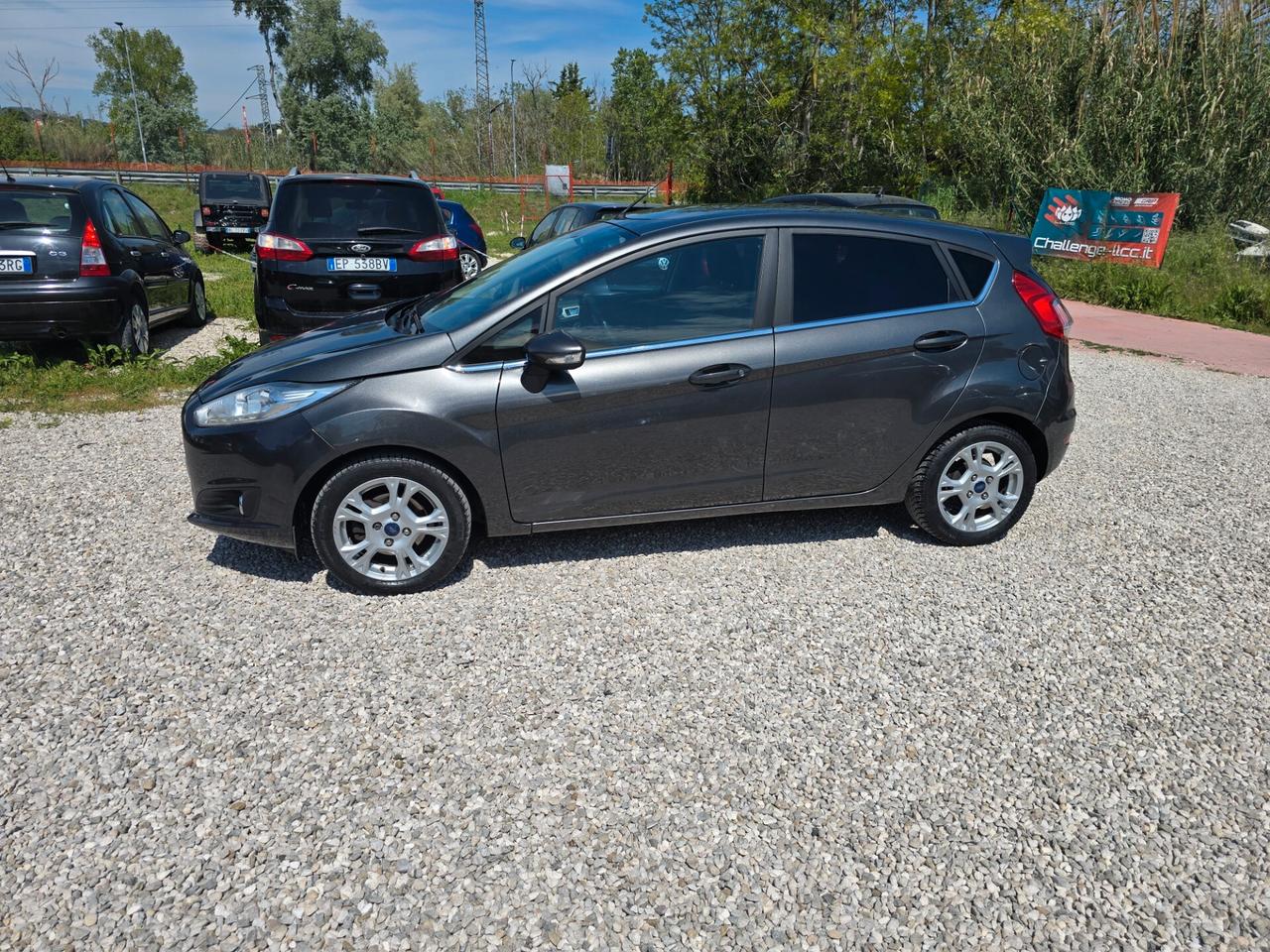 Ford Fiesta 1.5 TDCi 75CV 5 porte Titanium