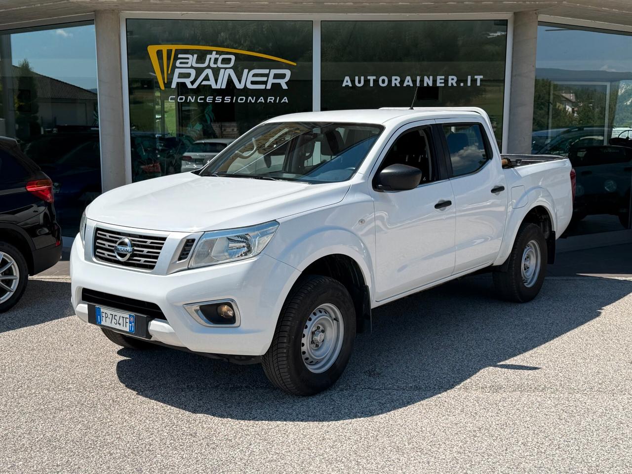Nissan Navara 2.3 dCi 163cv 4WD Double Cab