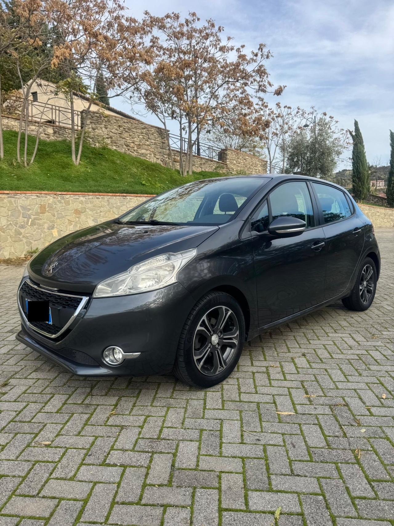 Peugeot 208 1.4 HDi 68Cv 2015