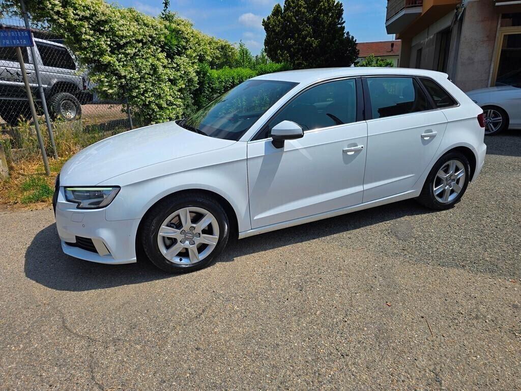 Audi A3 SPORTBACK 35 2.0 TDI 150CV S TRONIC Design