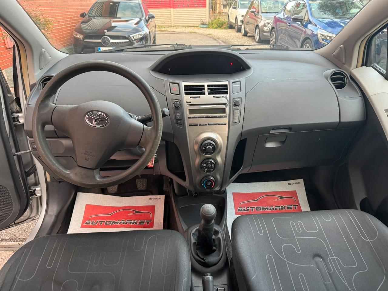 Toyota Yaris 1.0 69CV