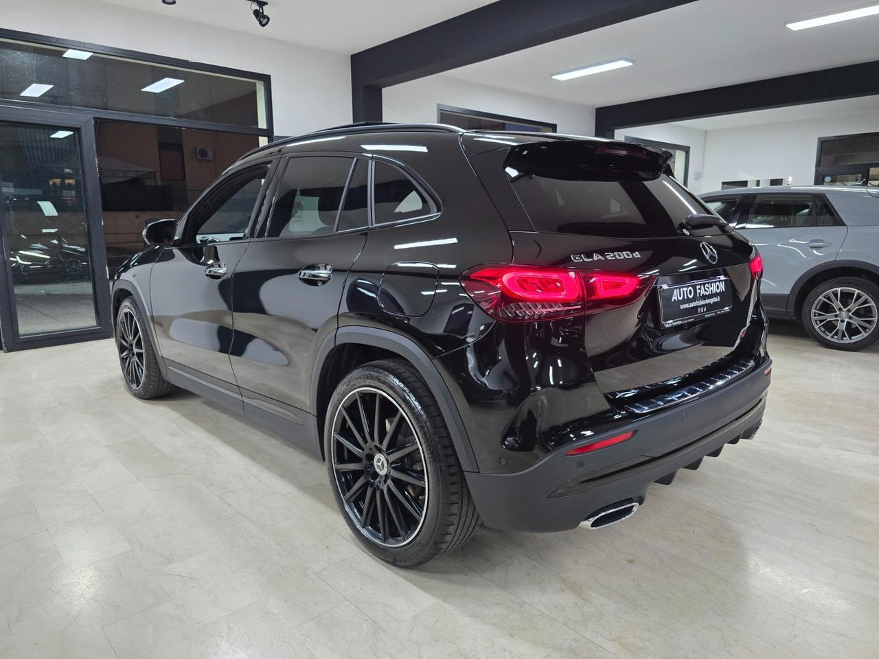 Mercedes-benz GLA 200 d Automatic 4Matic Premium (Tetto panorama)