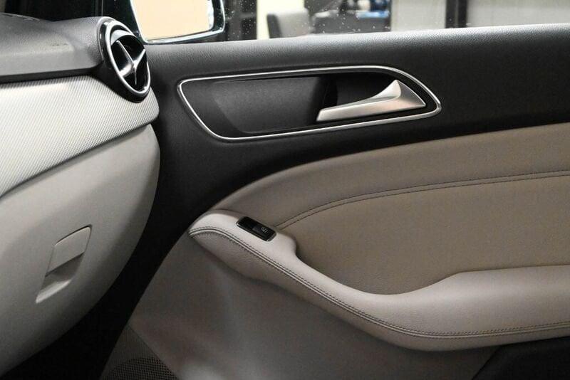 Mercedes-Benz Classe B B 180 d Sport