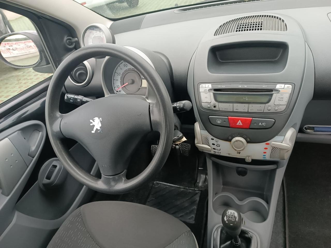 Peugeot 107 1.0 68CV 5p. Sweet Years