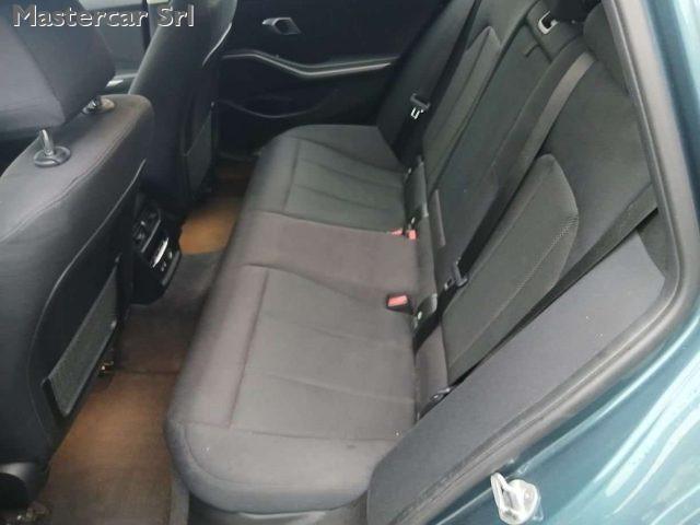 BMW 320 320d Touring xdrive Business Advant. auto -FZ311SE