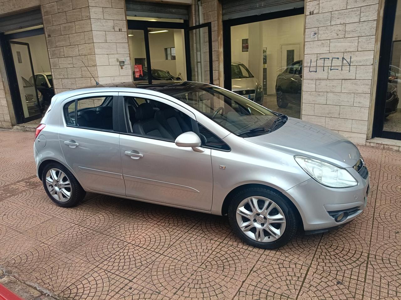 OPEL CORSA 1.2-TETTO APRIBILE-NEOPATENTATI-Euro3990-