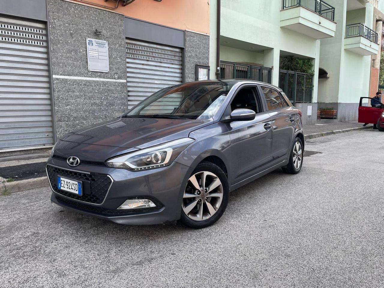 Hyundai i20Restayling 1.1Diesel5 porte 90milaKM IperFull