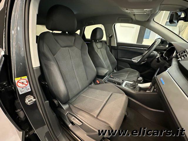 AUDI Q3 35 TDI S tronic Identity Black