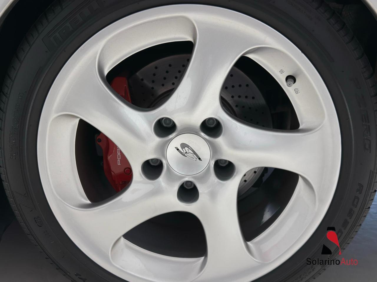 Porsche 911 Coupe 3.6 Carrera 4S
