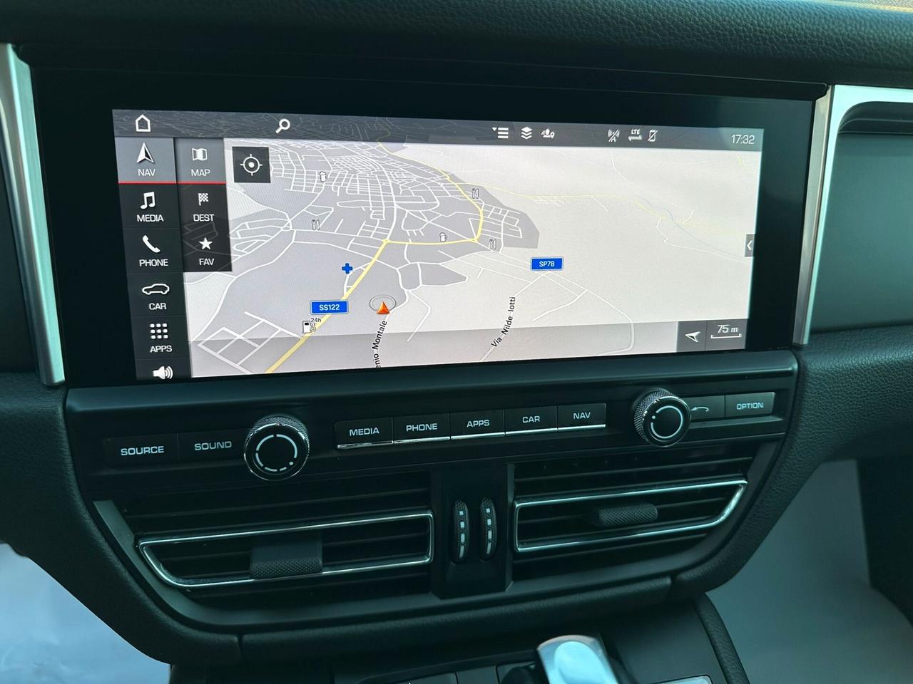 Porsche Macan 2.0 benzina 245 cv - 2021