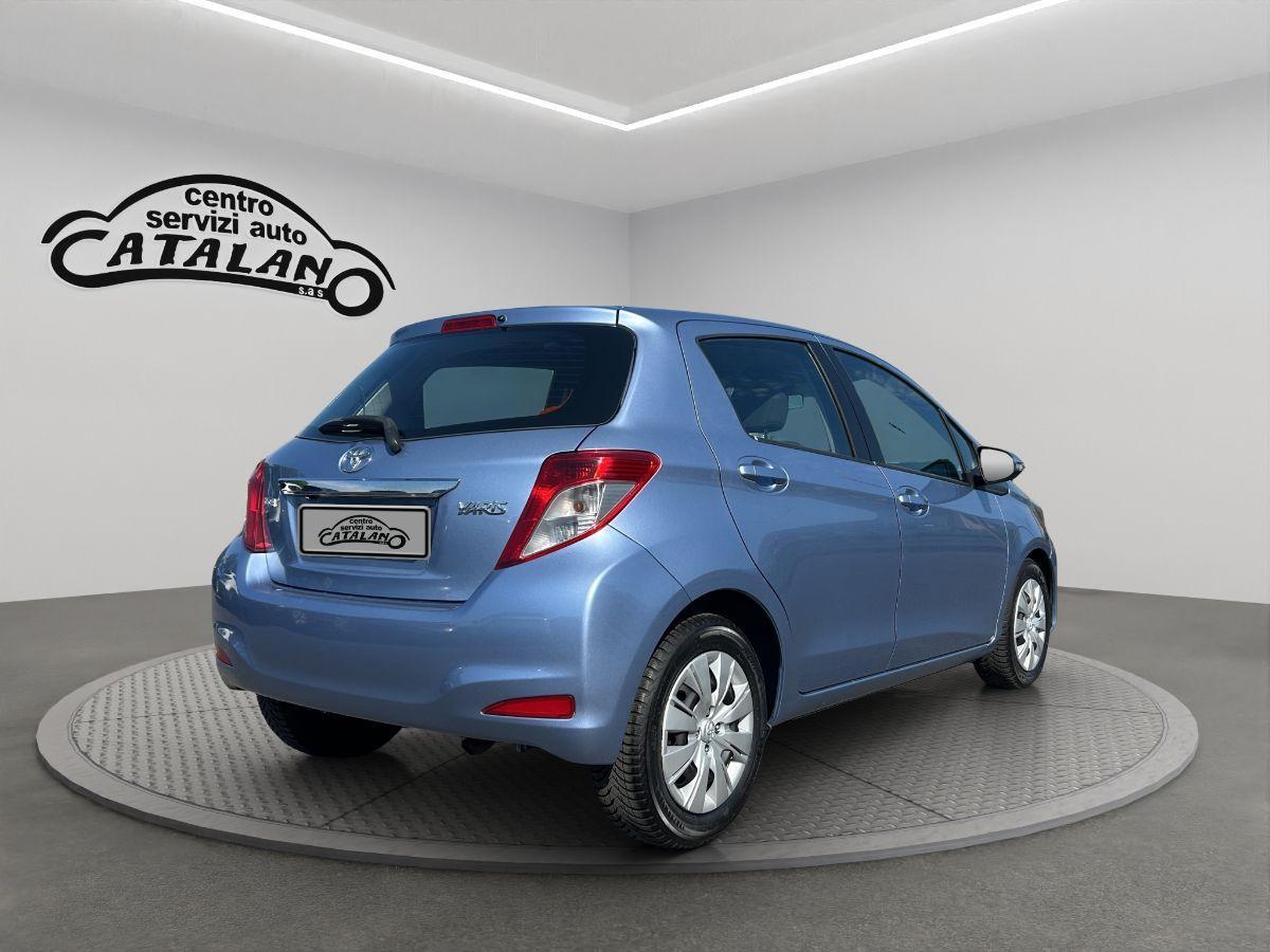 TOYOTA - Yaris - 1.4 D-4D 5p. Lounge