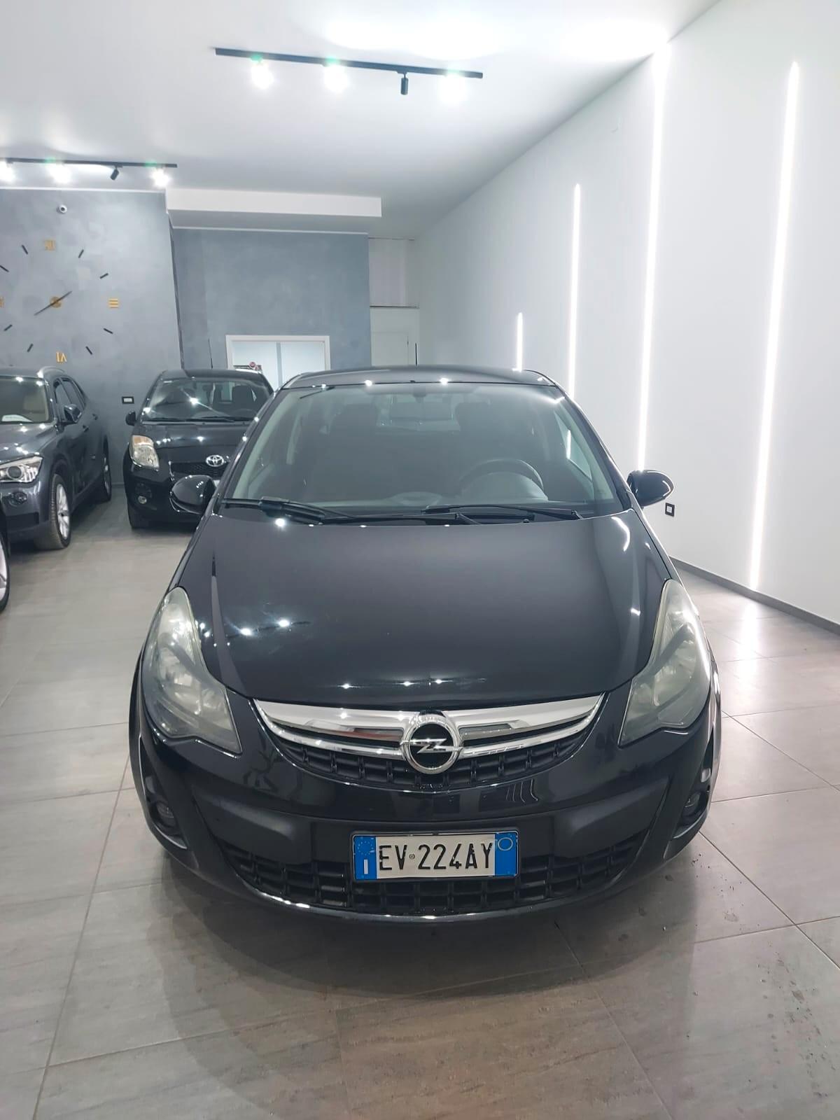 Opel Corsa 1.2 85CV 3 porte GPL-TECH Edition