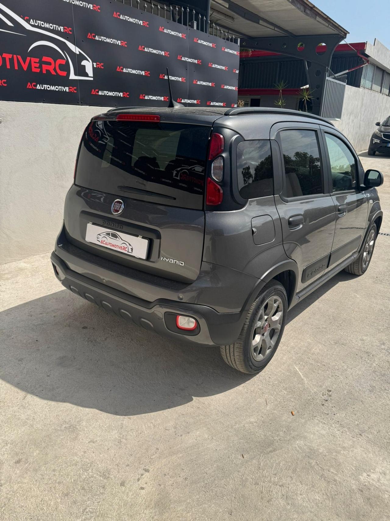 Fiat Panda 1.0 FireFly S&S Hybrid City Cross