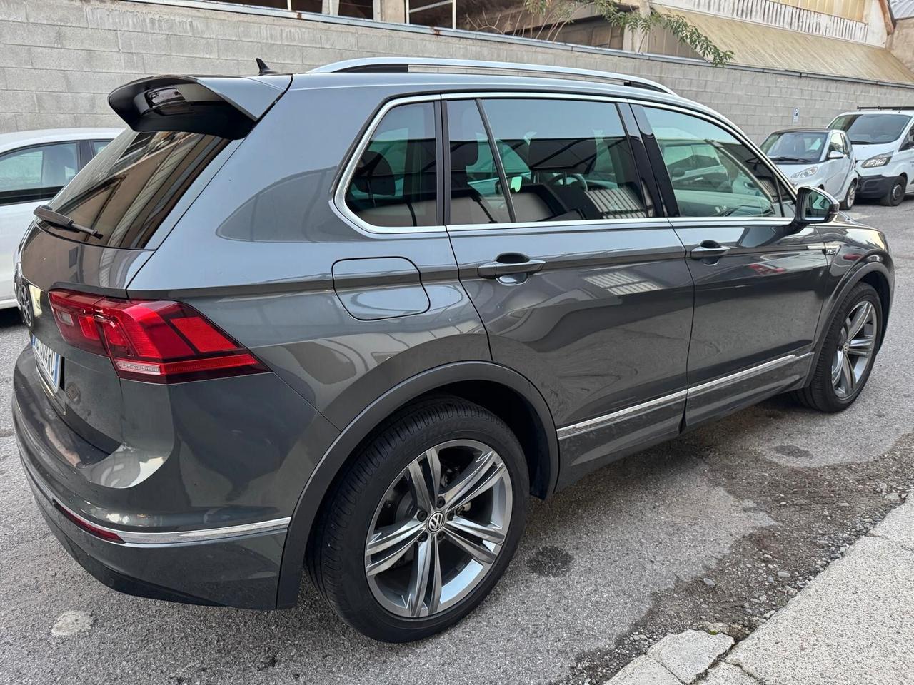 Volkswagen Tiguan 1.4 TSI Sport *R-LINE*FULL OPTIONAL