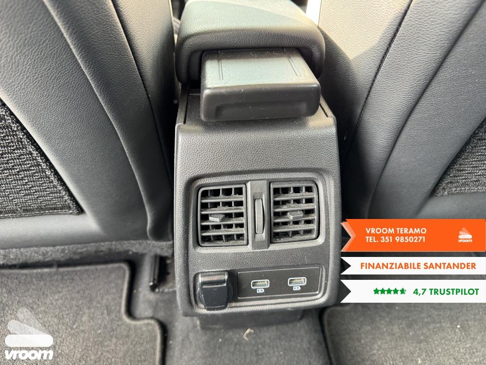 RENAULT Captur Plug-in Hybrid E-Tech 160 CV Intens