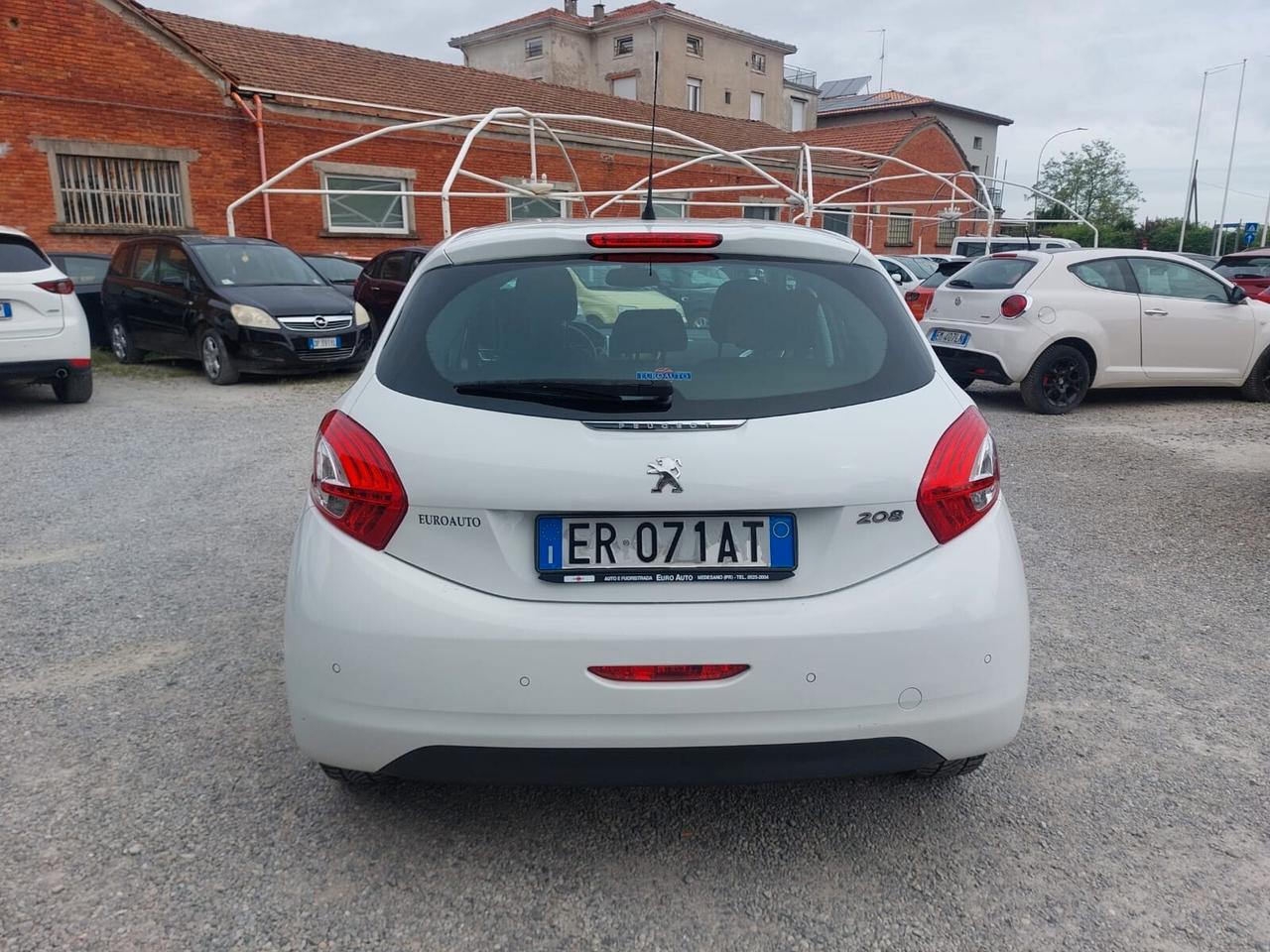 Peugeot 208 1.2 VTi 82 CV 5 porte Active OK NEOPATENTATI