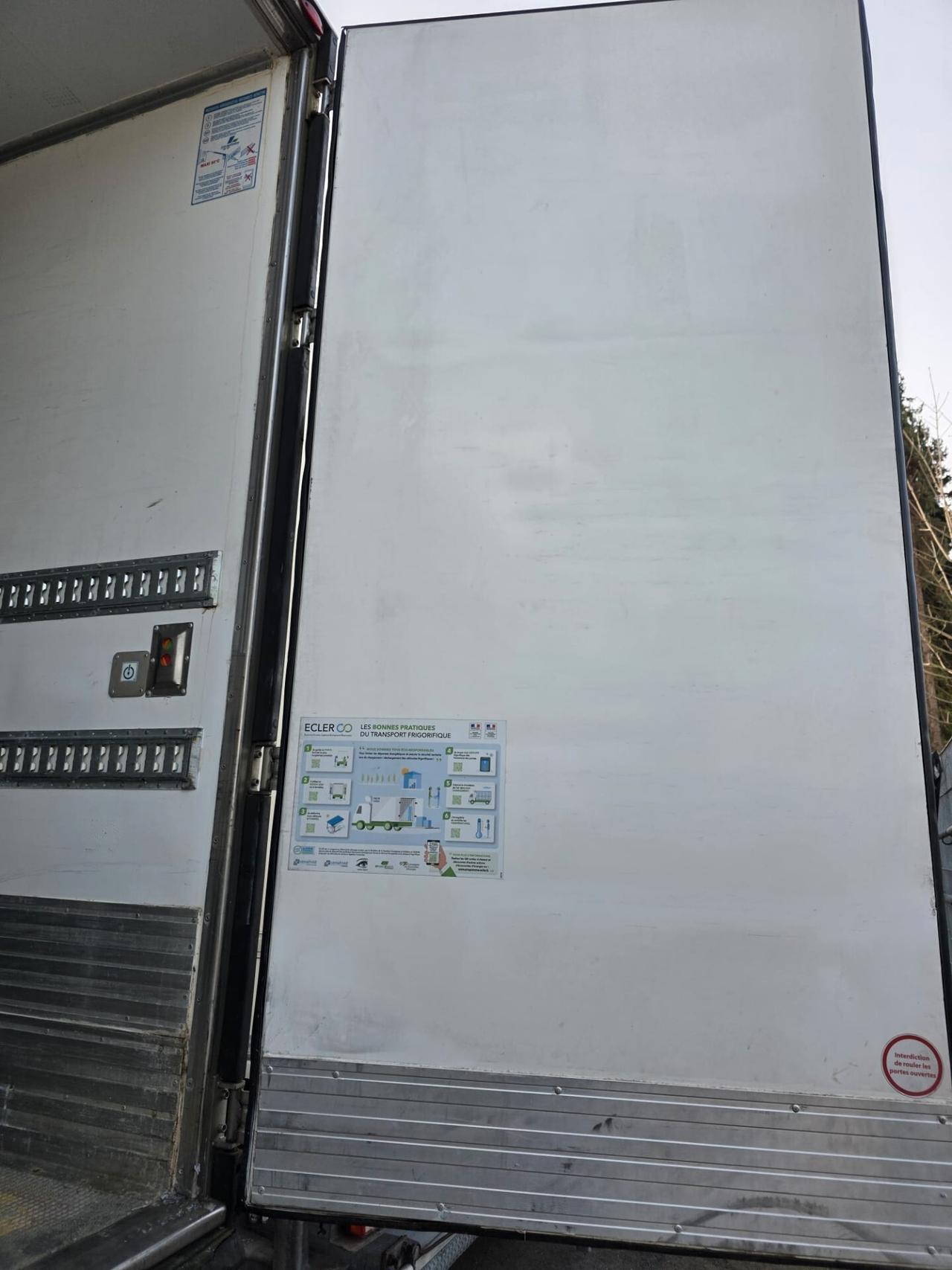 SEMIRIMORCHIO FRUEHAUF 12-2014 CON SPONDA E.