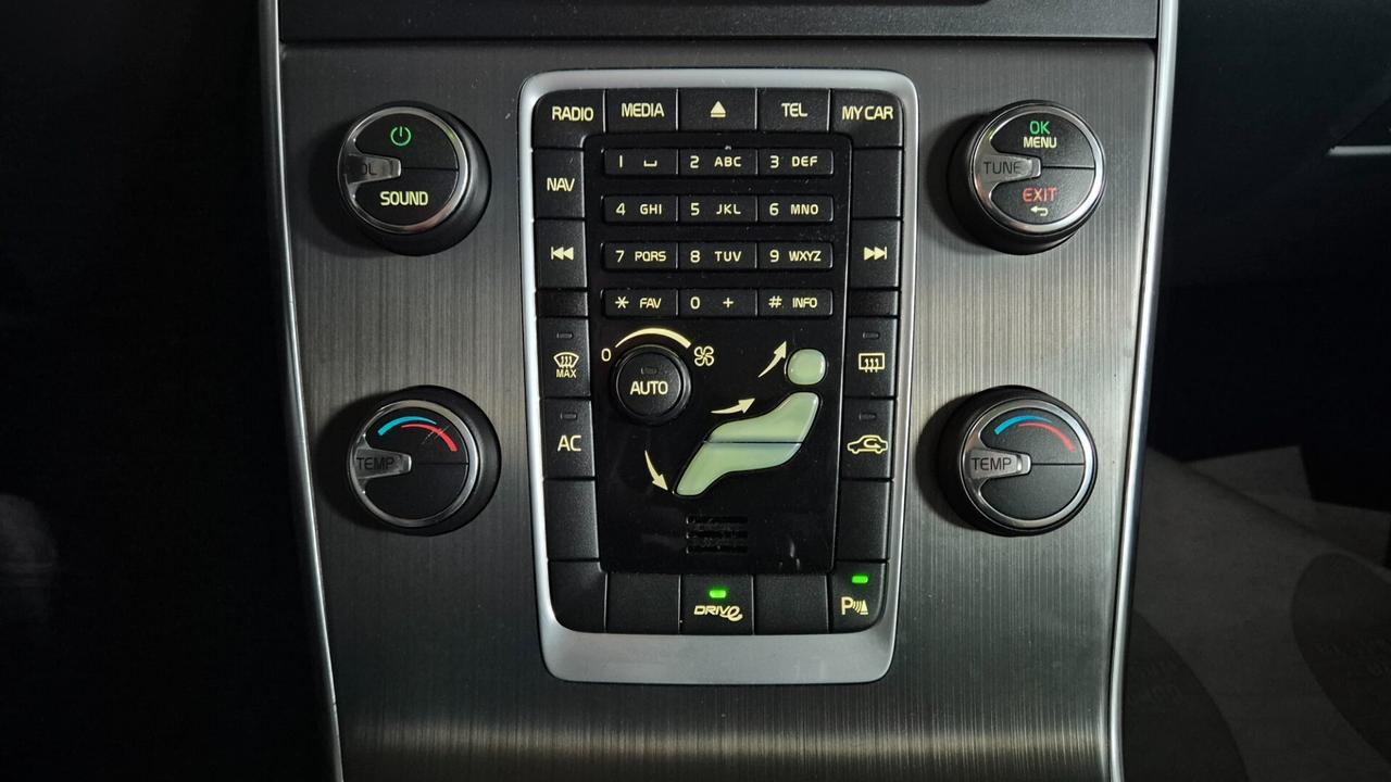 Volvo V60 D2 1.6 Powershift Summum