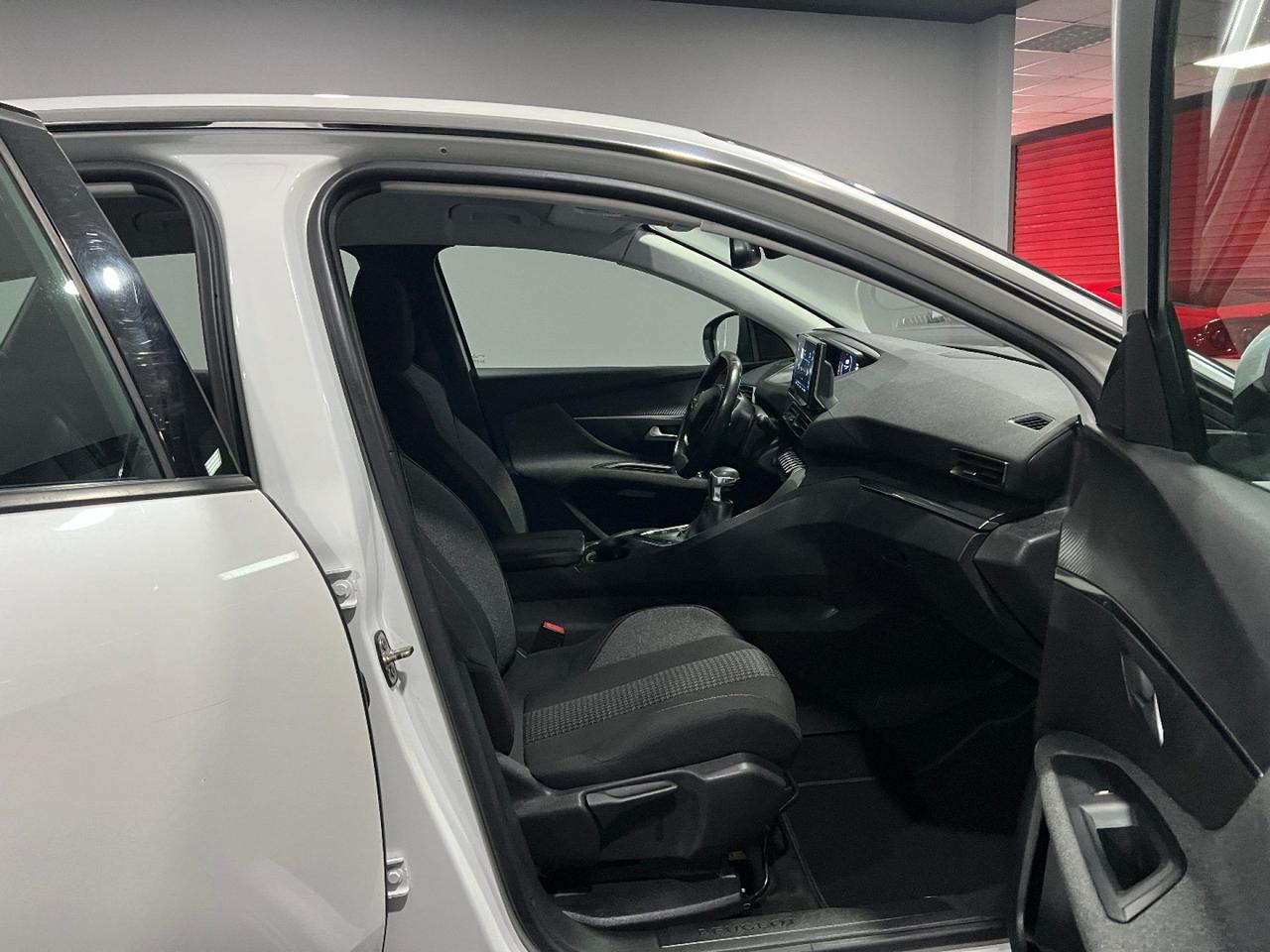 Peugeot 3008 BlueHDi 130 S&S Active Pack