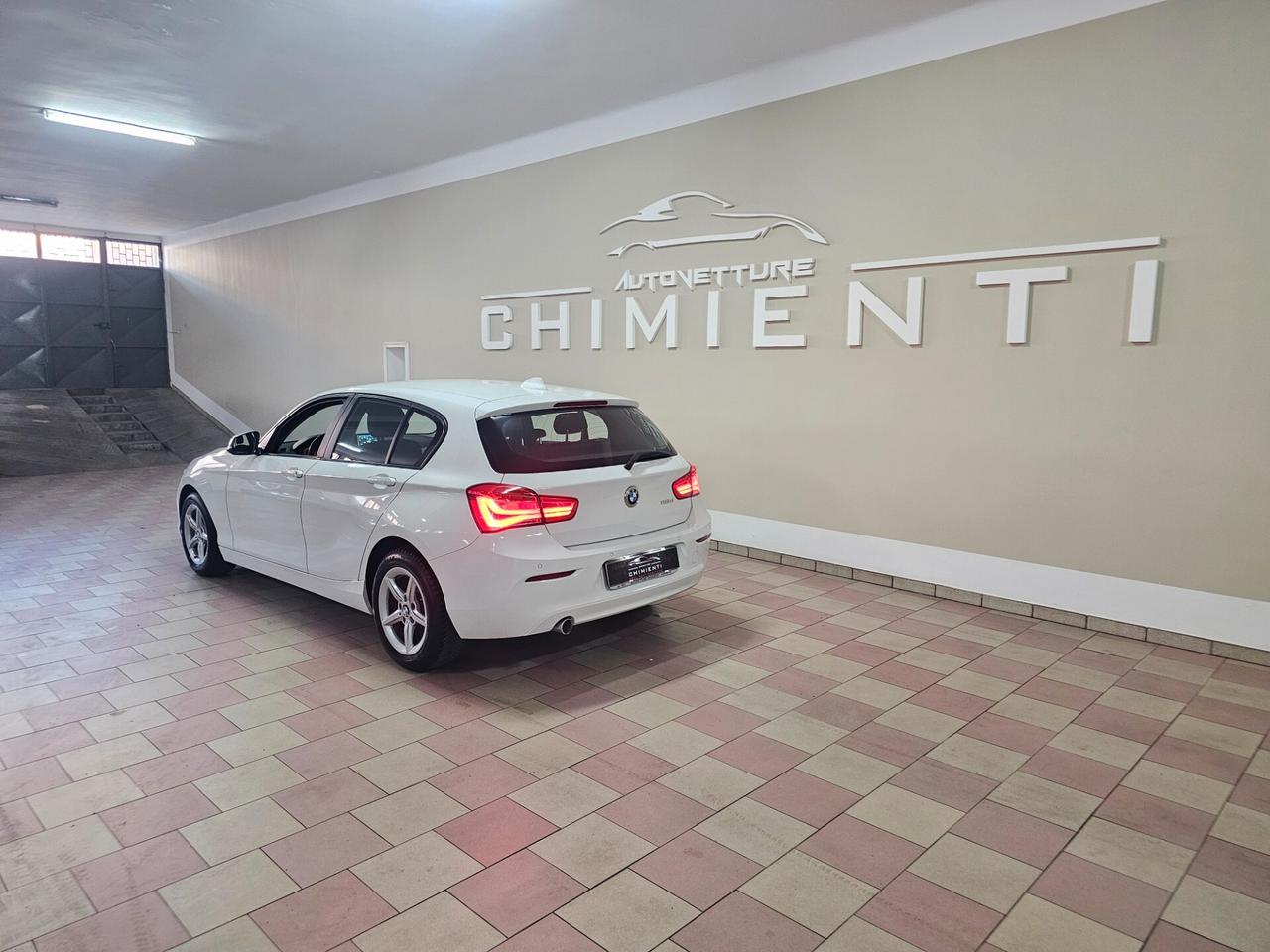 Bmw 116 116d 5p. Urban