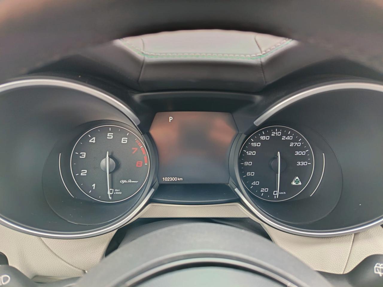 Alfa Romeo Stelvio 2.9 Bi-Turbo V6 510 CV AT8 Quadrifoglio