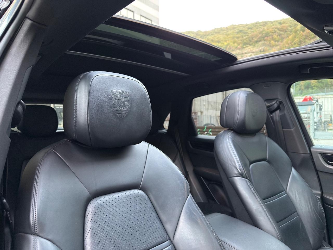 PORSCHE CAYENNE 3.0 V6 BENZINA SPORT FULL OPTIONAL - TETTO PANORAMICO perfetta