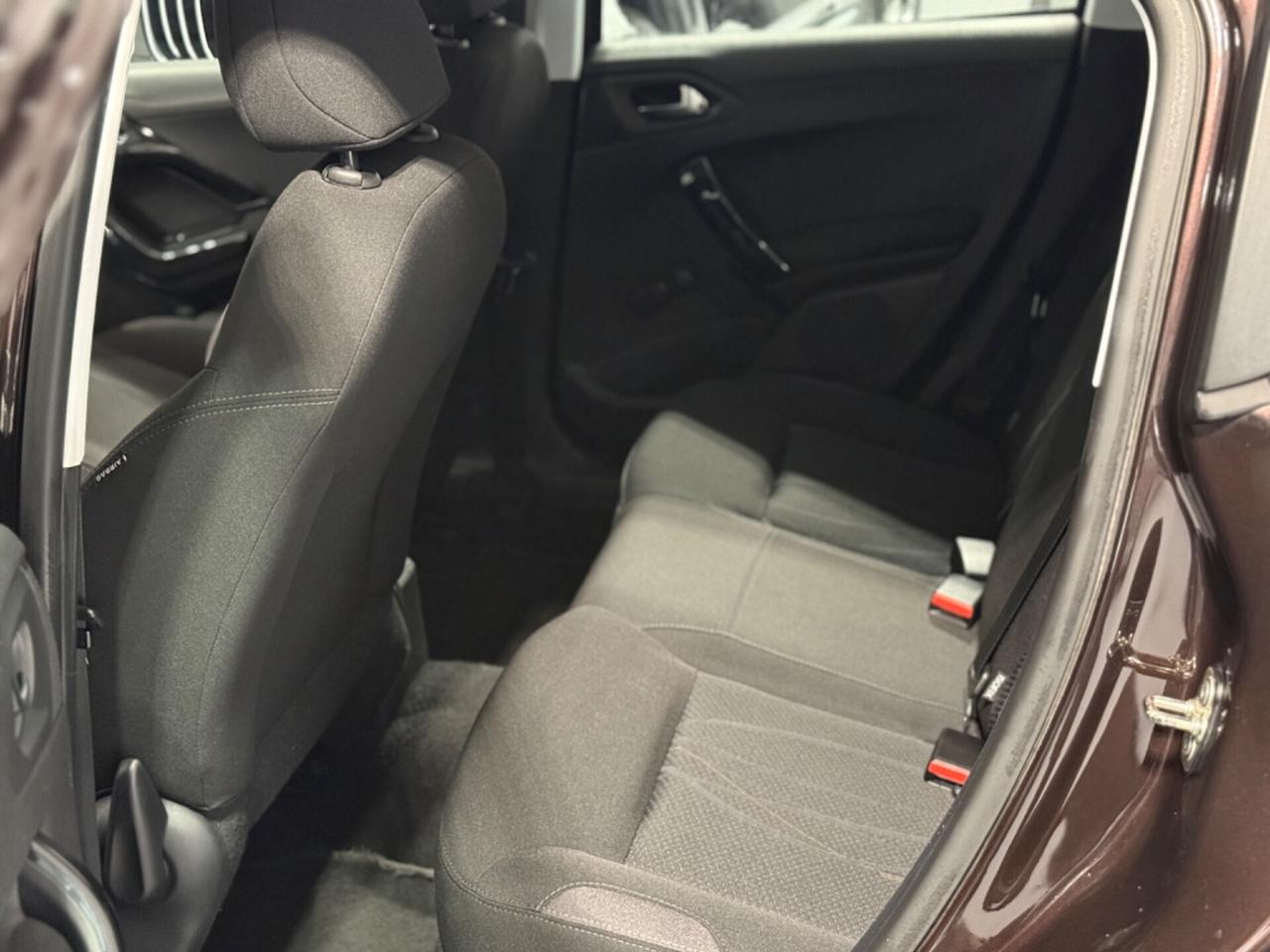 Peugeot 208 1.2 VTi 82 CV 5 porte Access