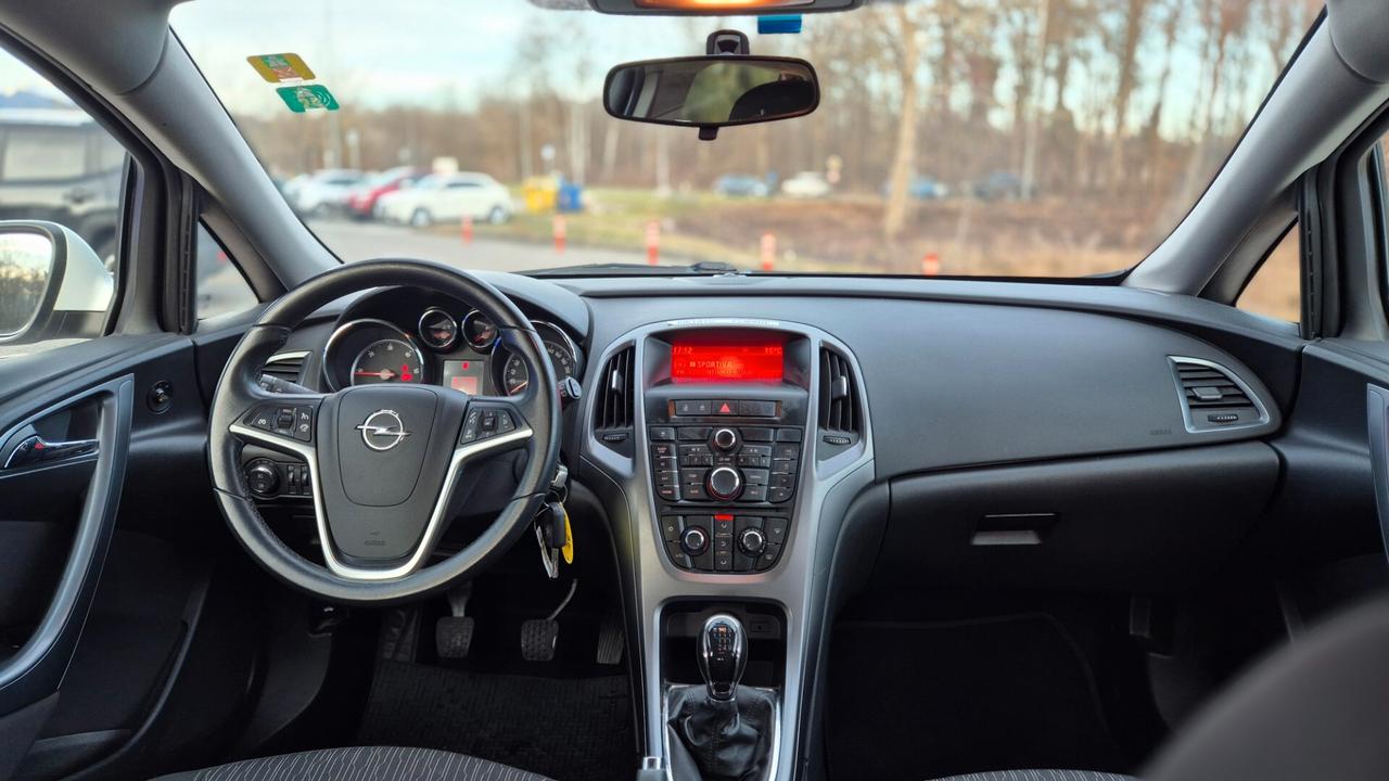 Opel Astra 1.7 CDTI 110CV Sports Tourer Cosmo