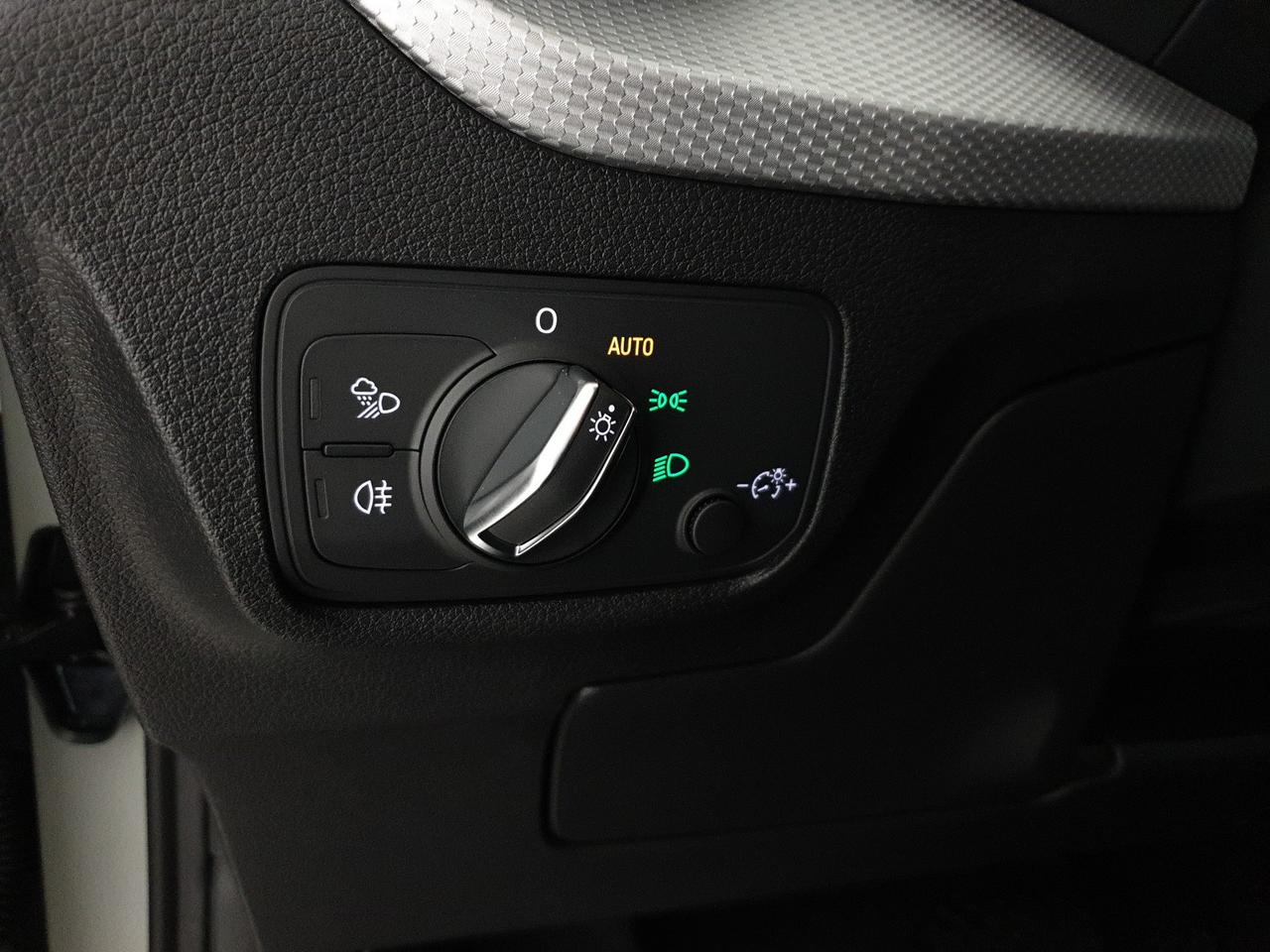 35TFSI 150CV S tronic Identity Black