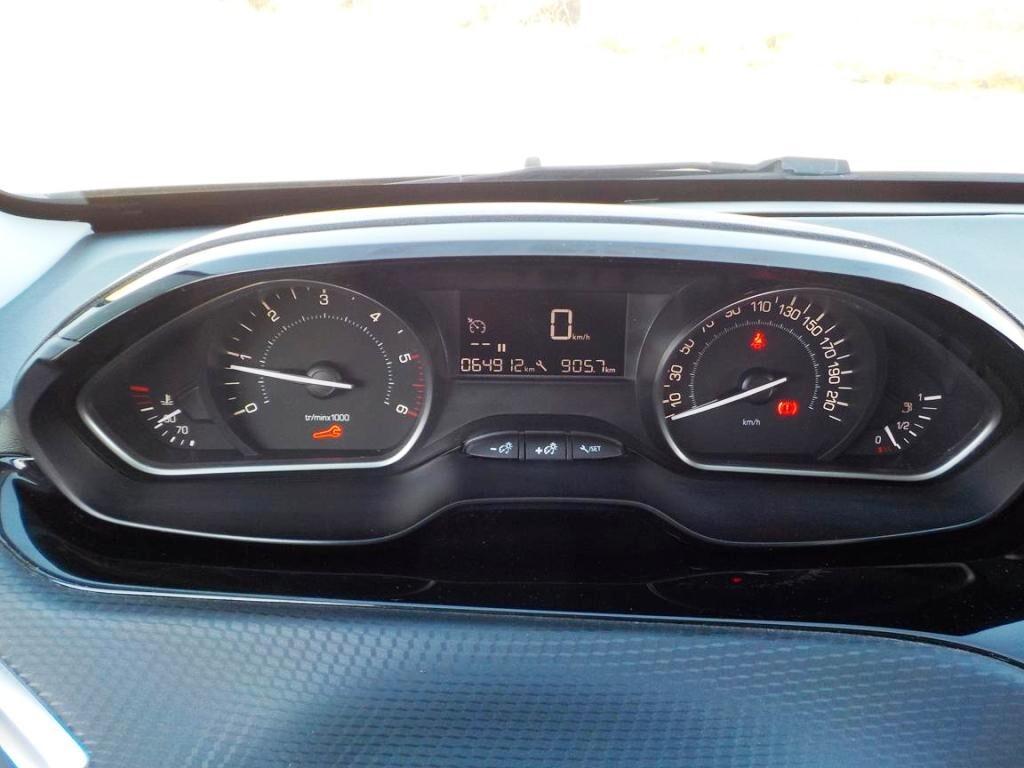 Peugeot 2008 BlueHDi 100 Allure