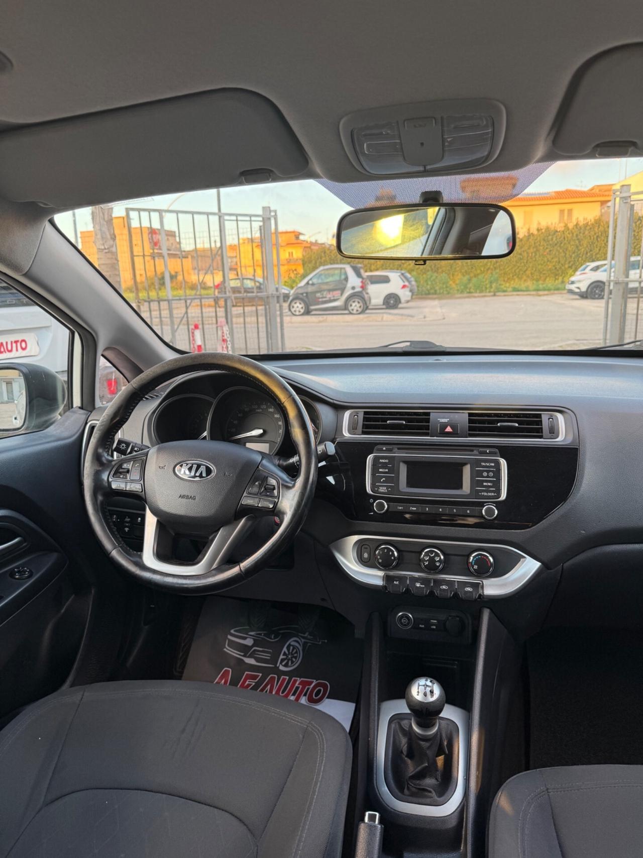 Kia Rio 1.2 CVVT 5p. Cool