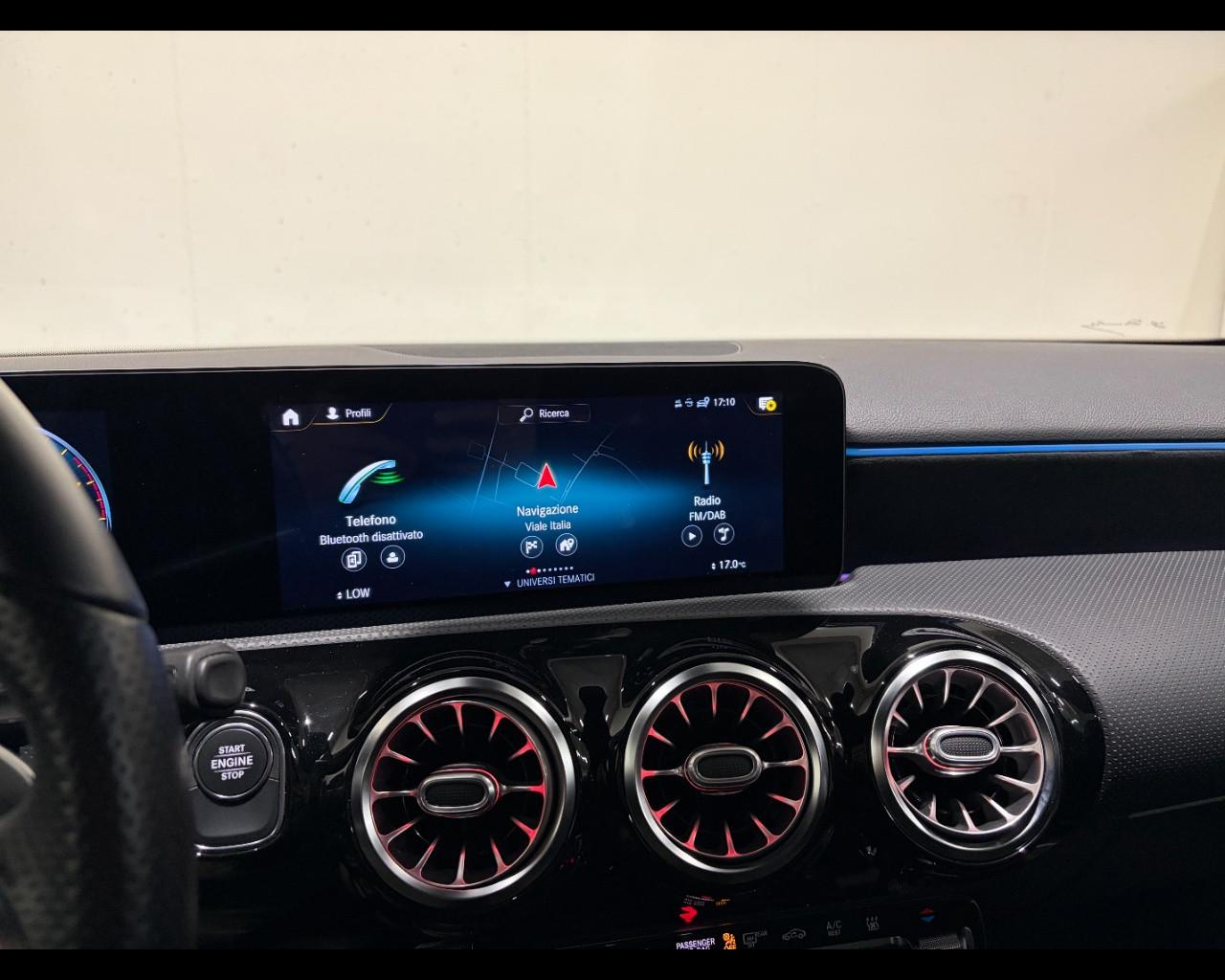 Mercedes-Benz CLASSE A 250 E AUTO. PREMIUM PLUS EDITION