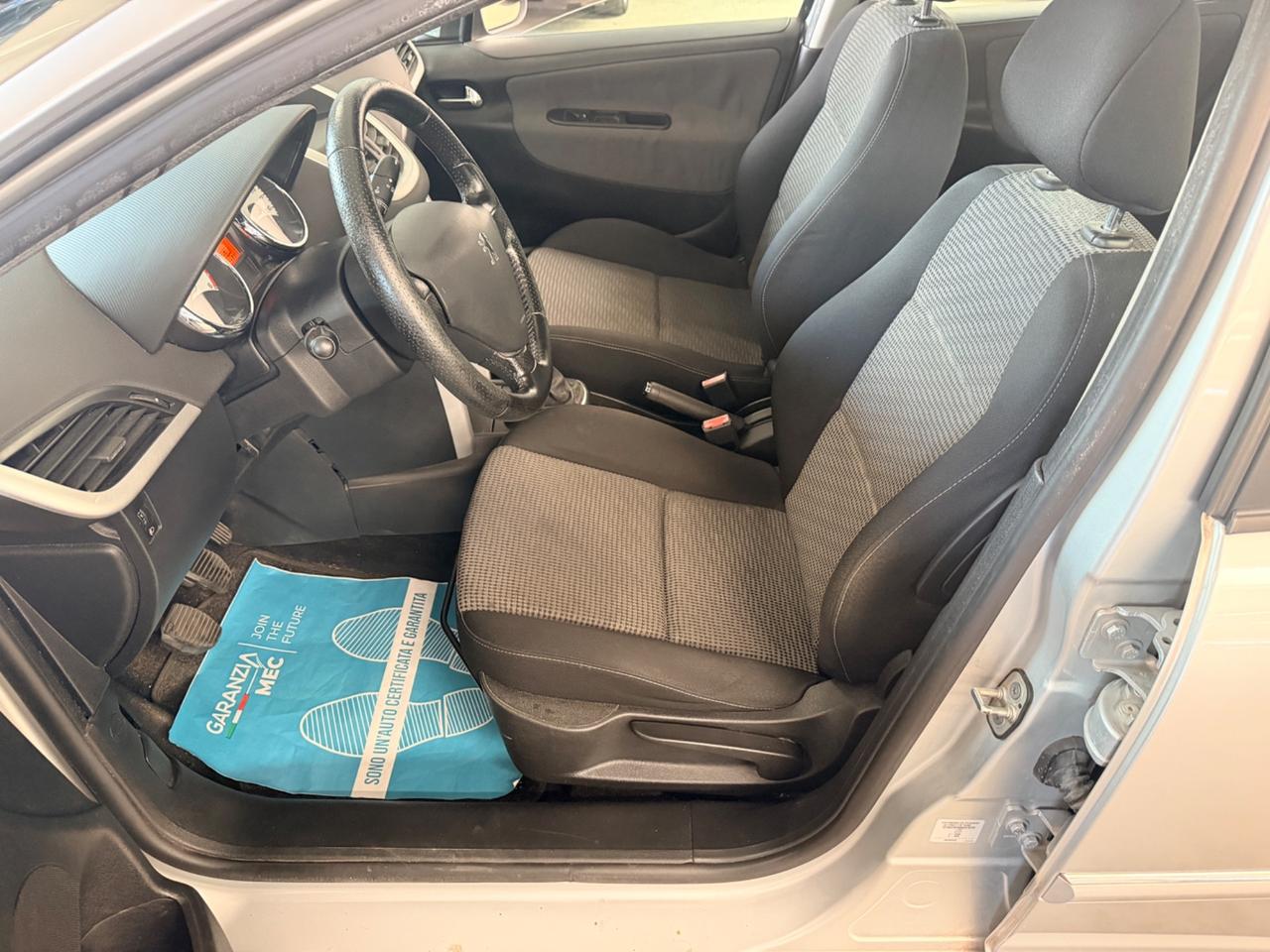 Peugeot 207 1.6 8V HDi 112CV 5p. XS