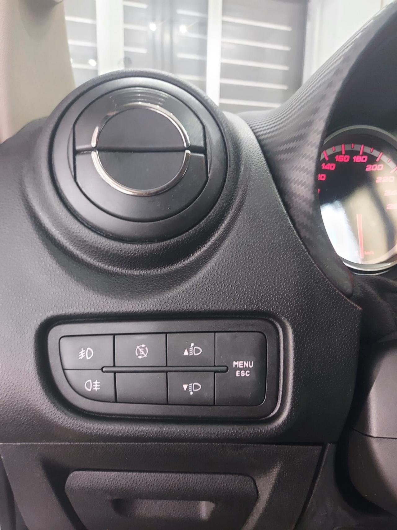 Alfa Romeo MiTo 1.3 JTDm-2 95 CV S&S Distinctive Sport Pack