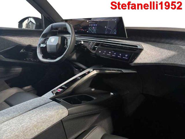 PEUGEOT 5008 1.2 hybrid GT 136cv e-dcs6