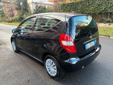Mercedes-benz A 160 BlueEFFICIENCY Coupé Elegance
