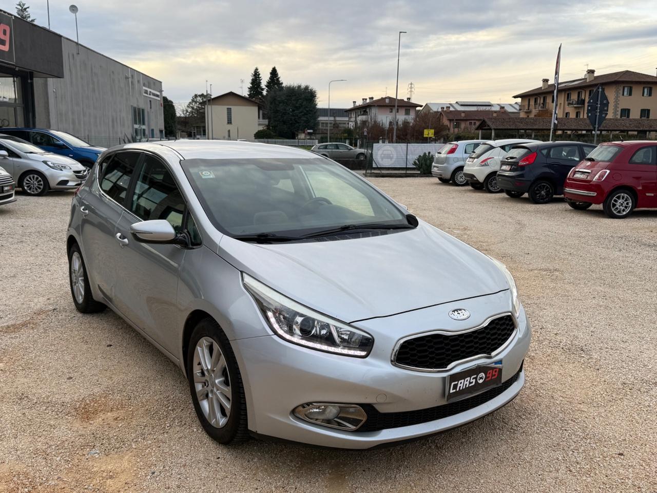 Kia Ceed cee'd 1.6 CRDi 110 CV 5 porte Cool