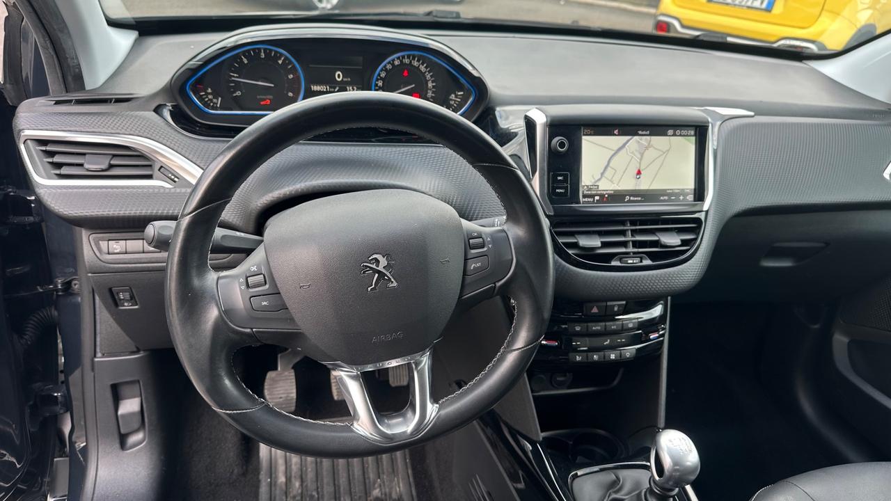 Peugeot 2008 BlueHDi 100 S&S Allure