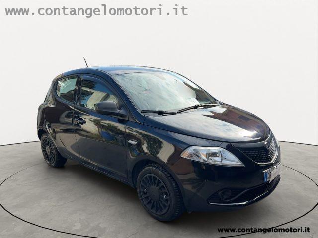 LANCIA Ypsilon 1.2 69 CV 5 porte S&S Black and Noir