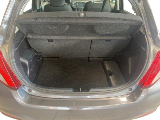 TOYOTA Yaris 1.3 5 porte Active