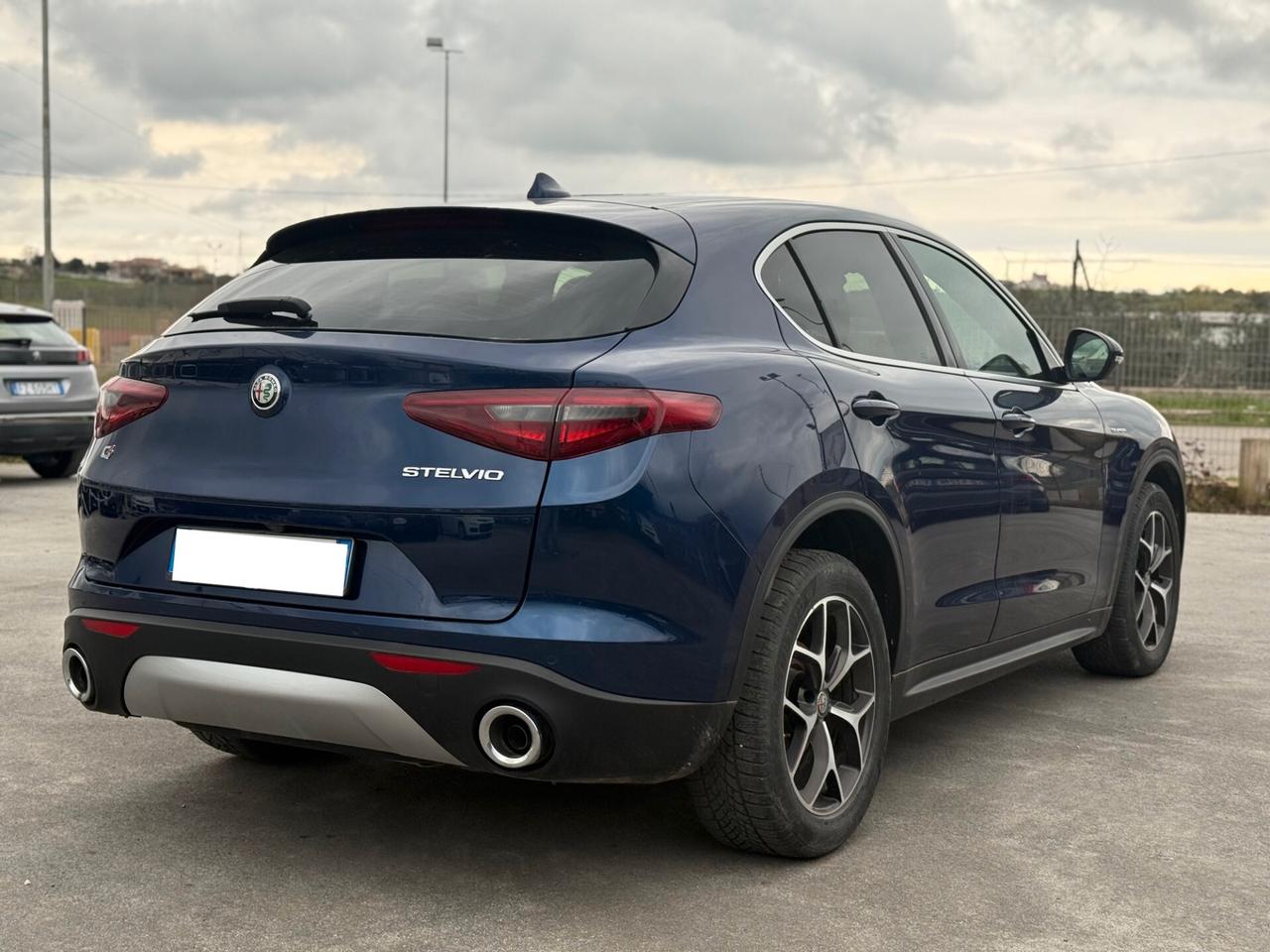 Alfa Romeo Stelvio 2.2 Turbodiesel 210 CV AT8 Q4 Super