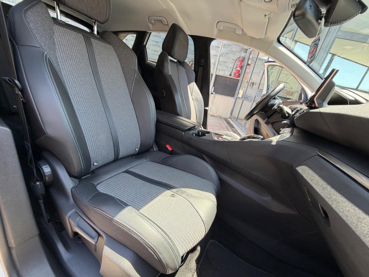 Peugeot 3008 BlueHDi 130 S&S EAT8 Allure 2022