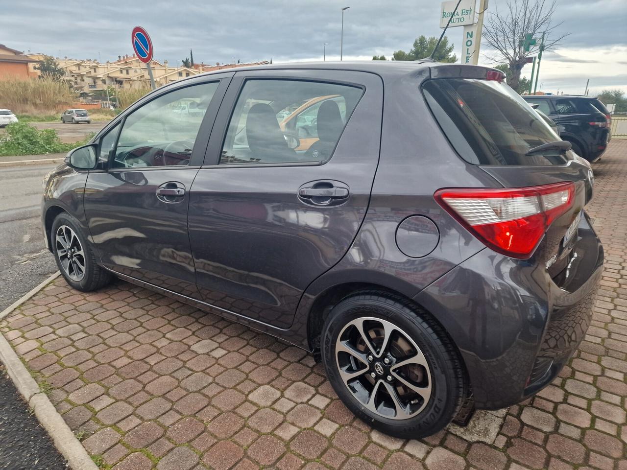 Toyota Yaris 1.5 Hybrid 5 porte Lounge