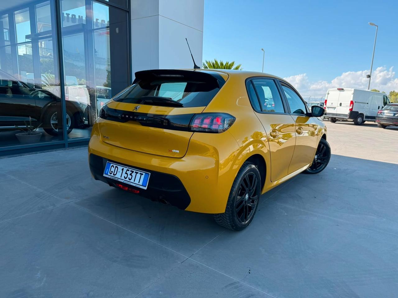 Peugeot 208 BlueHDi 100 Stop&Start 5 porte Active Pack